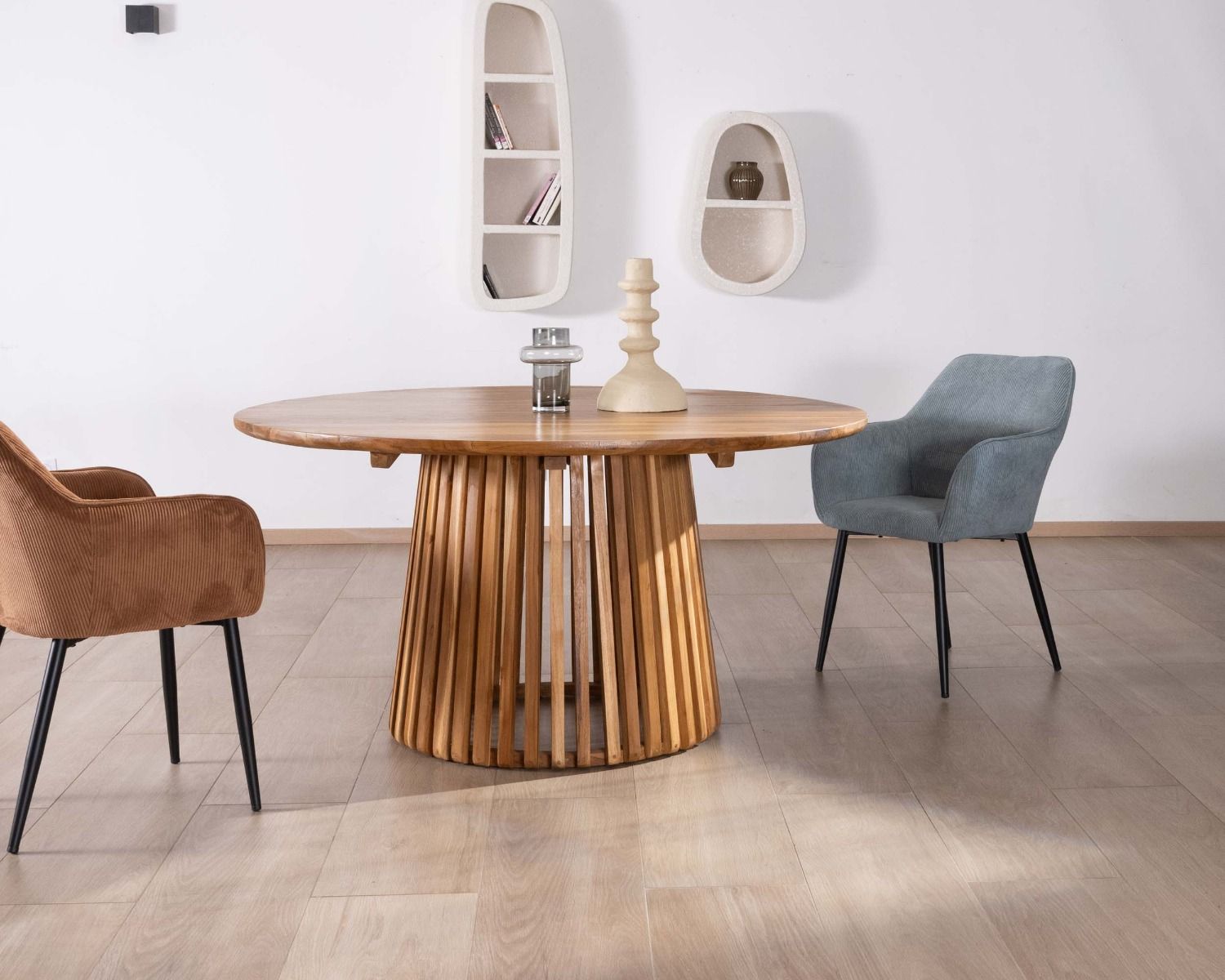 Table ronde en teck pied central rond 150 cm " Dutipi"