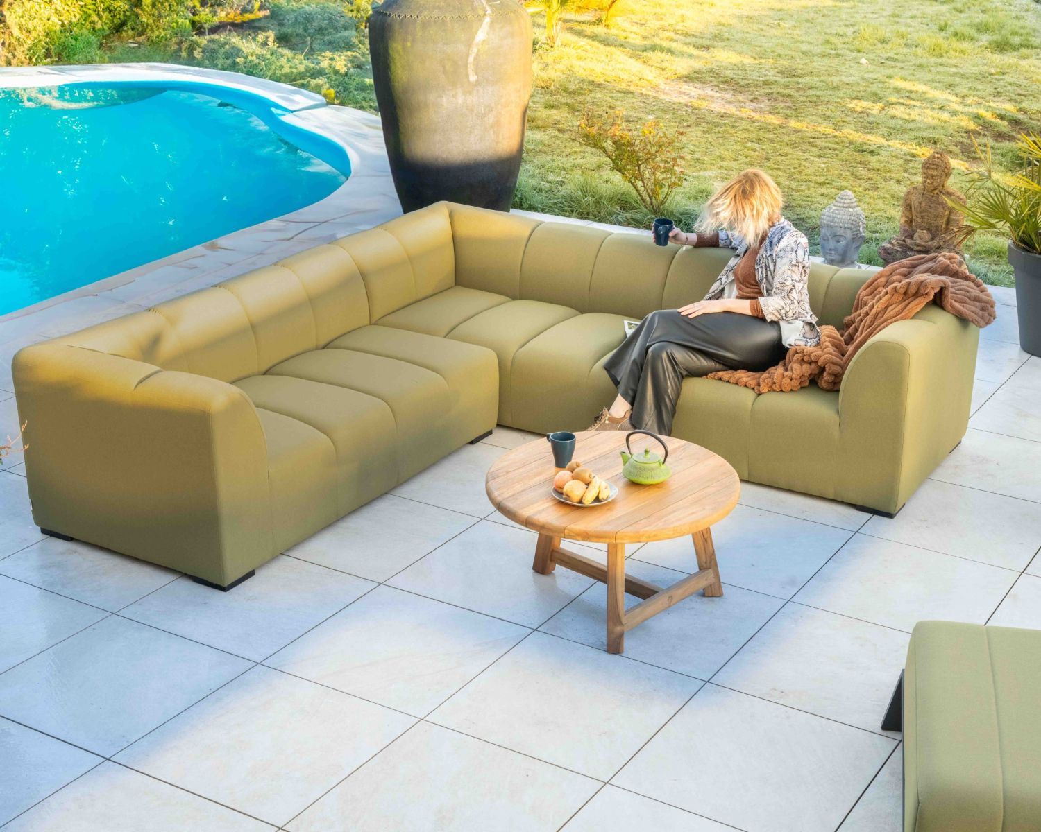 Canapé d'angle haut de gamme spéciale extérieur tissu vert "Terrasse"