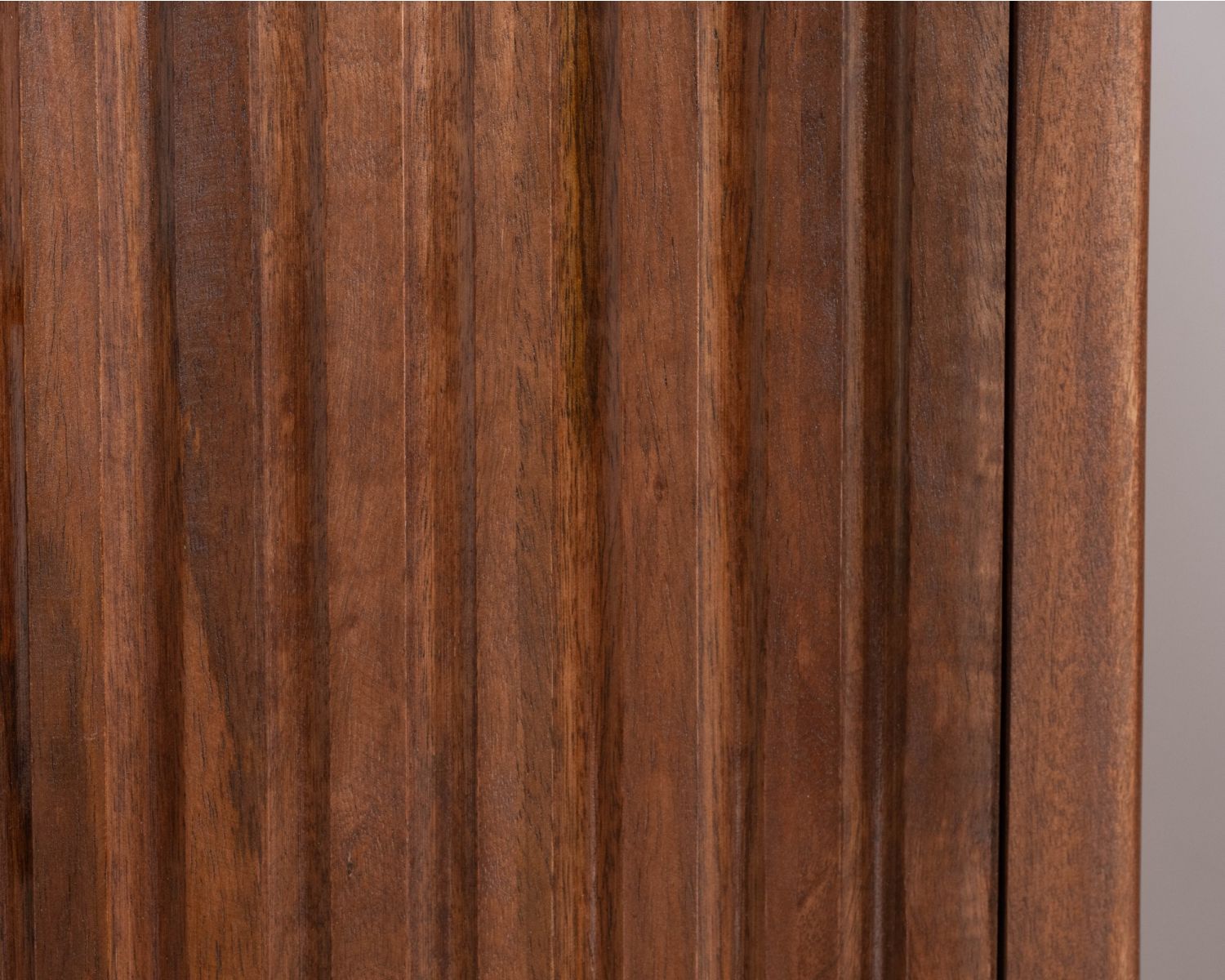 Petit meuble sous vasque en manguier foncé "Malova" 60 cm esprit rétro chic