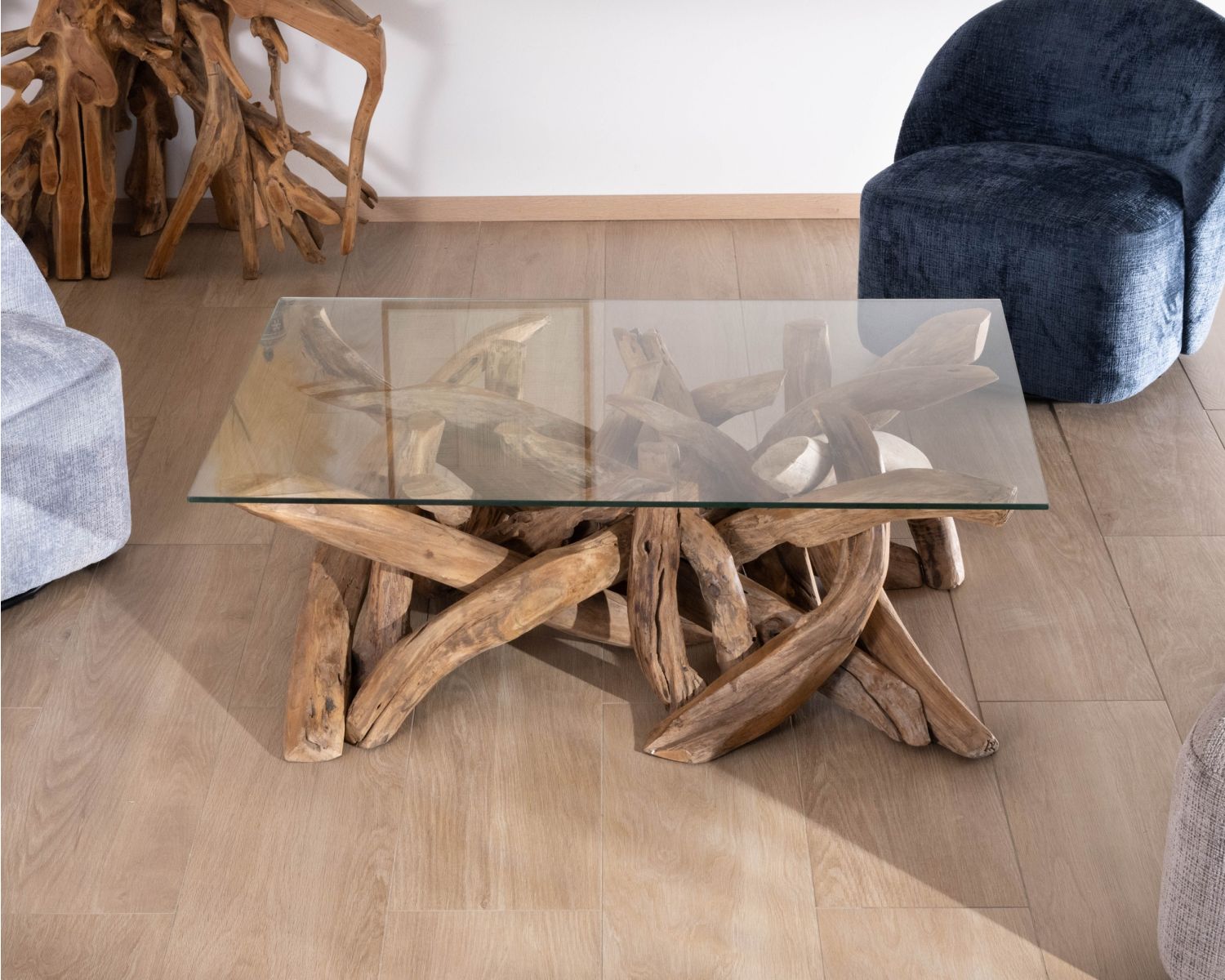 Table basse rectangulaire 120 cm en bois de teck recyclé avec plateau en verre "Kanoa"
