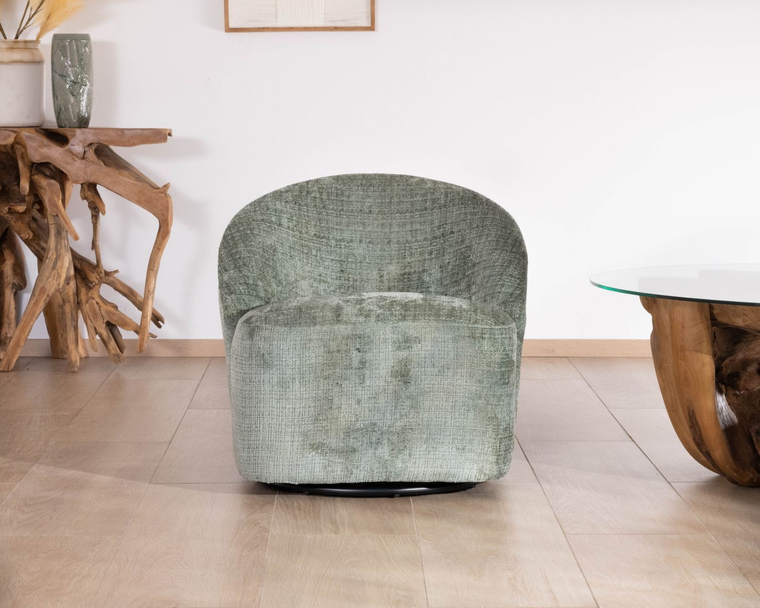 Chauffeuse pivotante en tissu bouclette soyeux vert sauge "Marylin"
