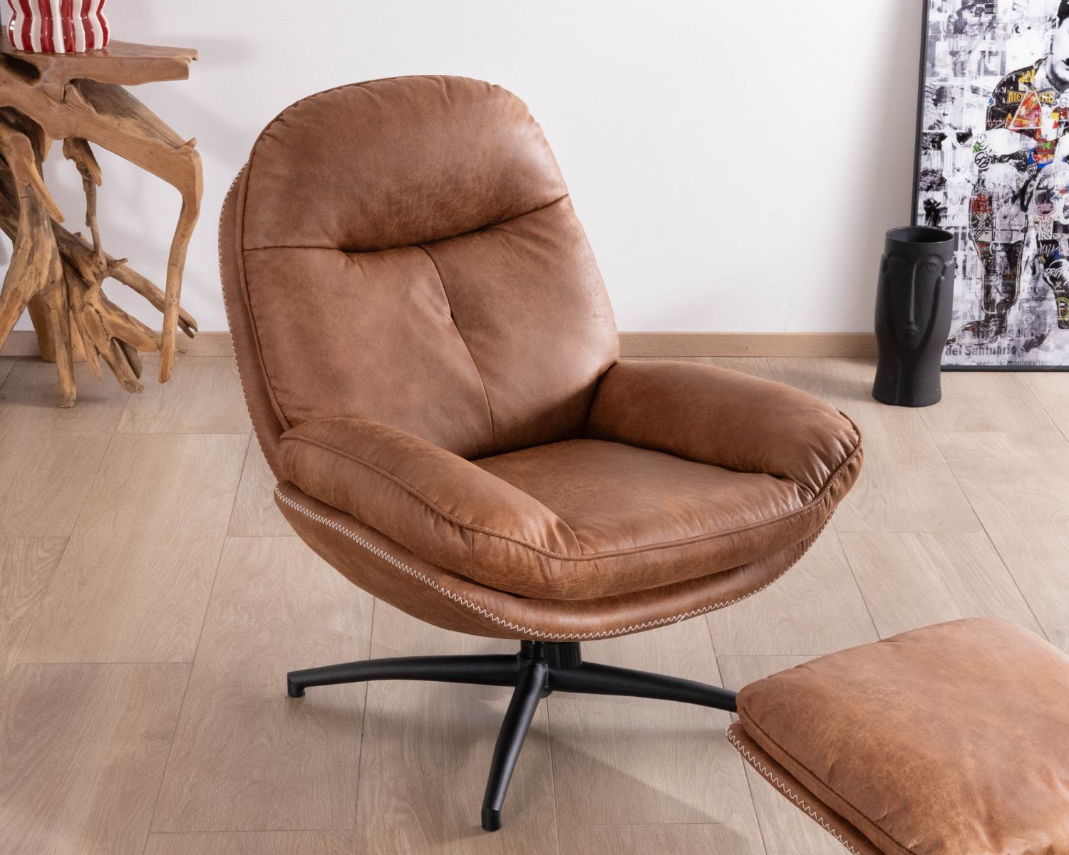 Fauteuil pivotant esprit rétro avec pouf en tissu microfibre coloris havane "Branson"