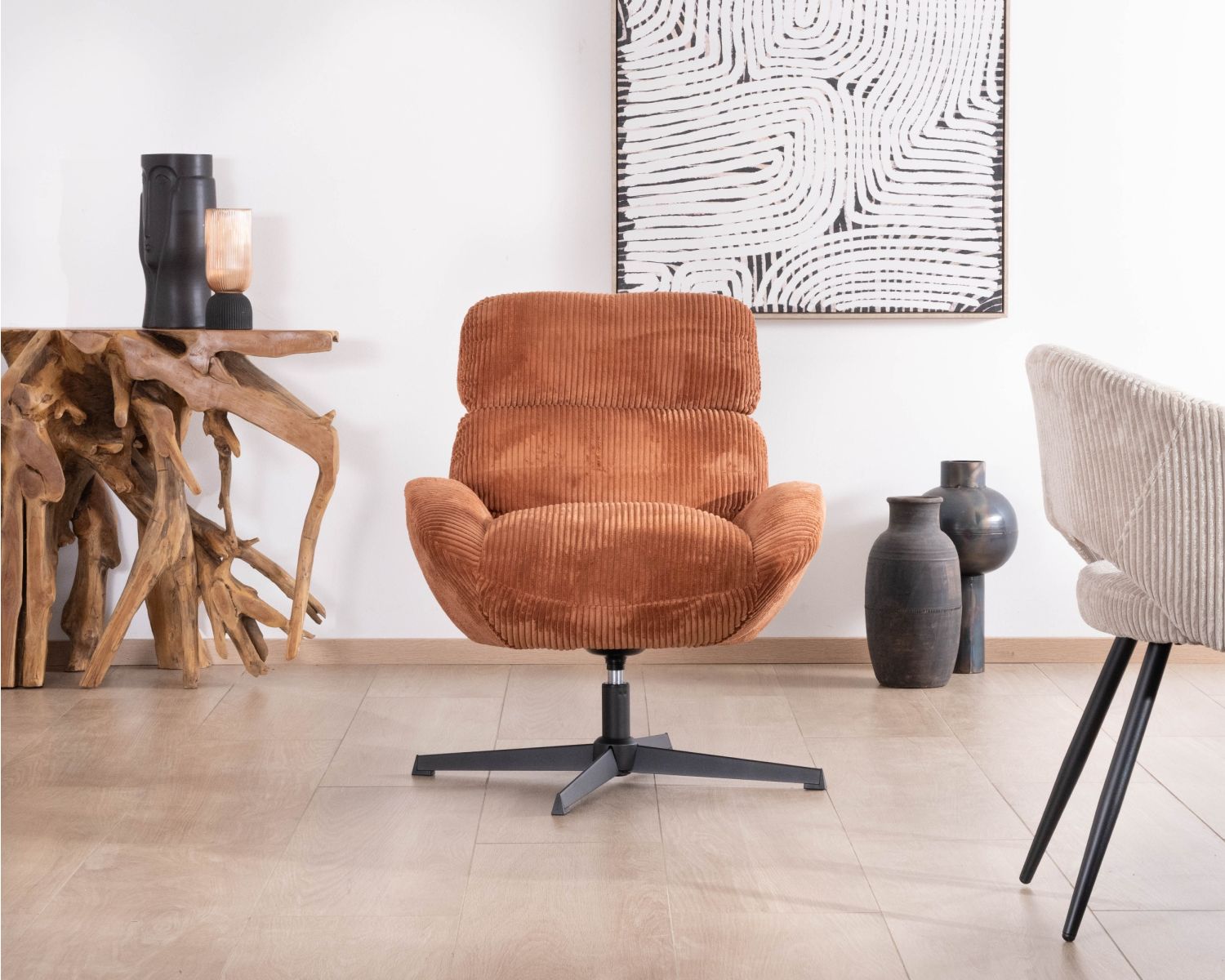 Fauteuil tournant 360° en velours côtelé terracotta "Bissett"