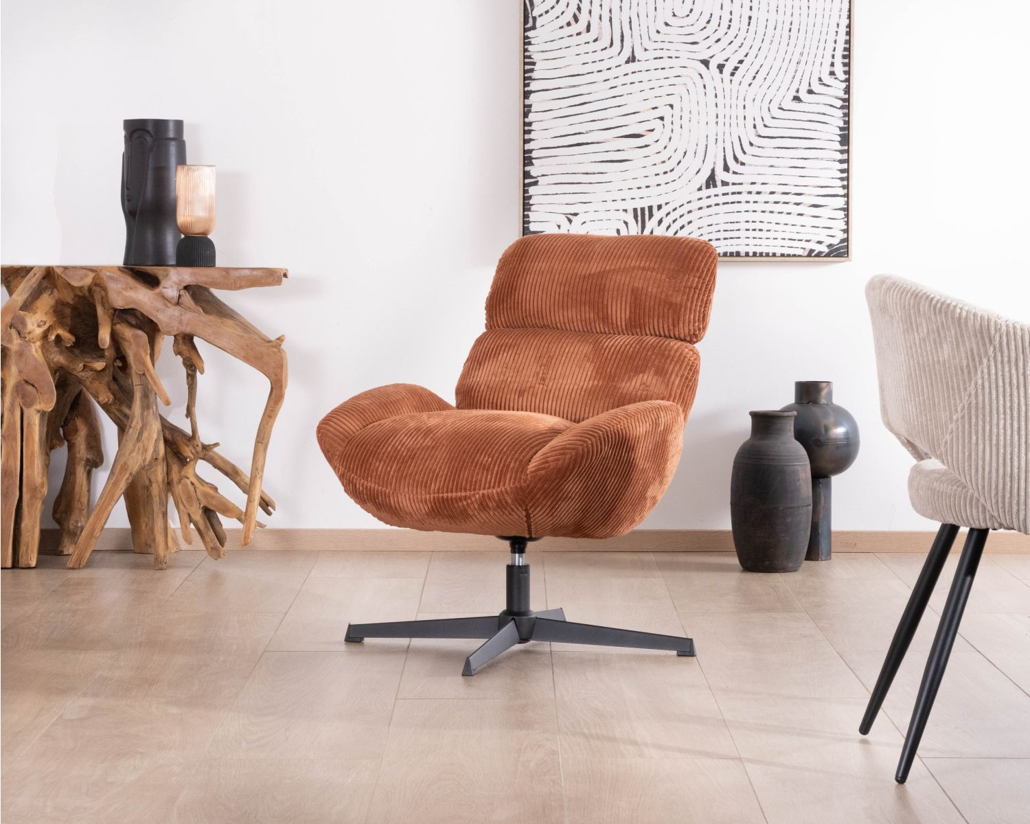 Fauteuil tournant 360° en velours côtelé terracotta "Bissett"