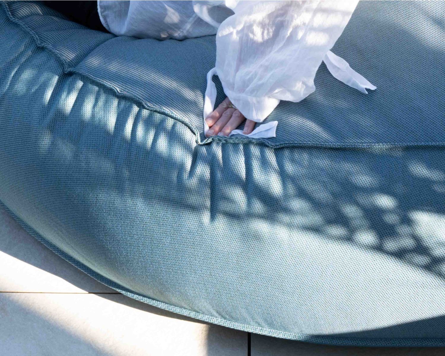 Bain de soleil moelleux diamètre 1m80 "Saint Tropez" en tissu turquoise