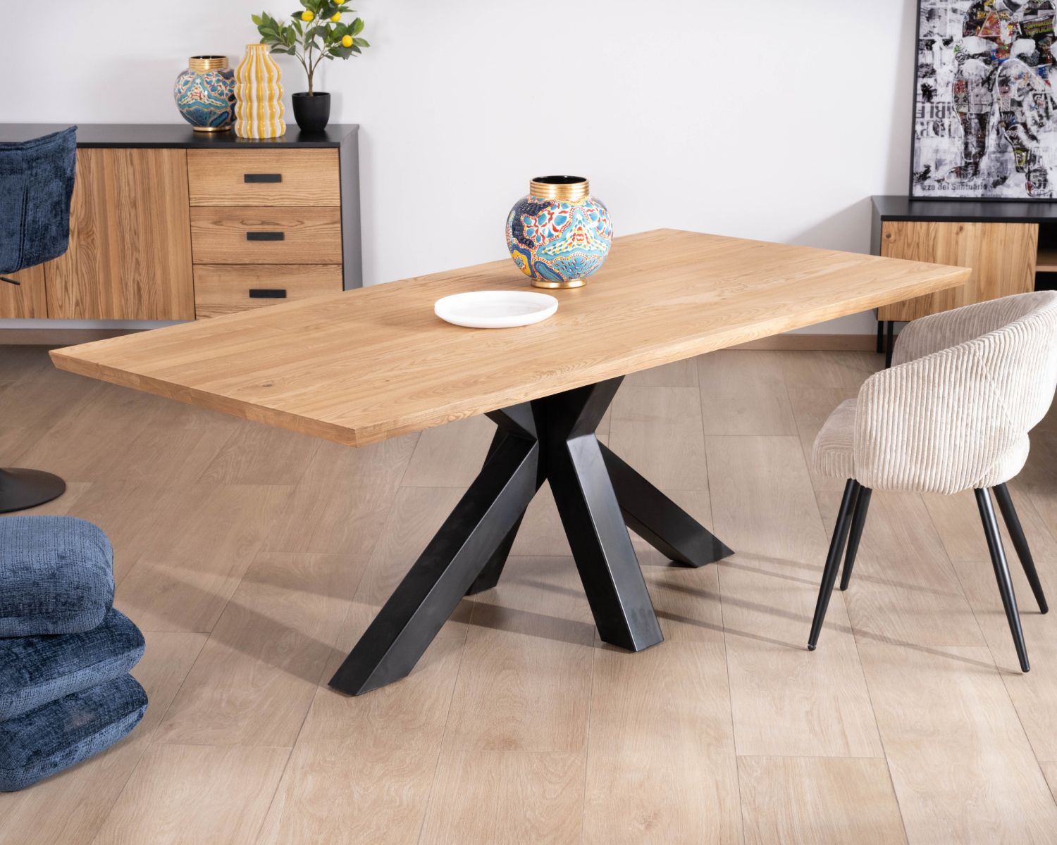 Table à manger en frêne massif et pied étoile métal noir "Sydney" 2m