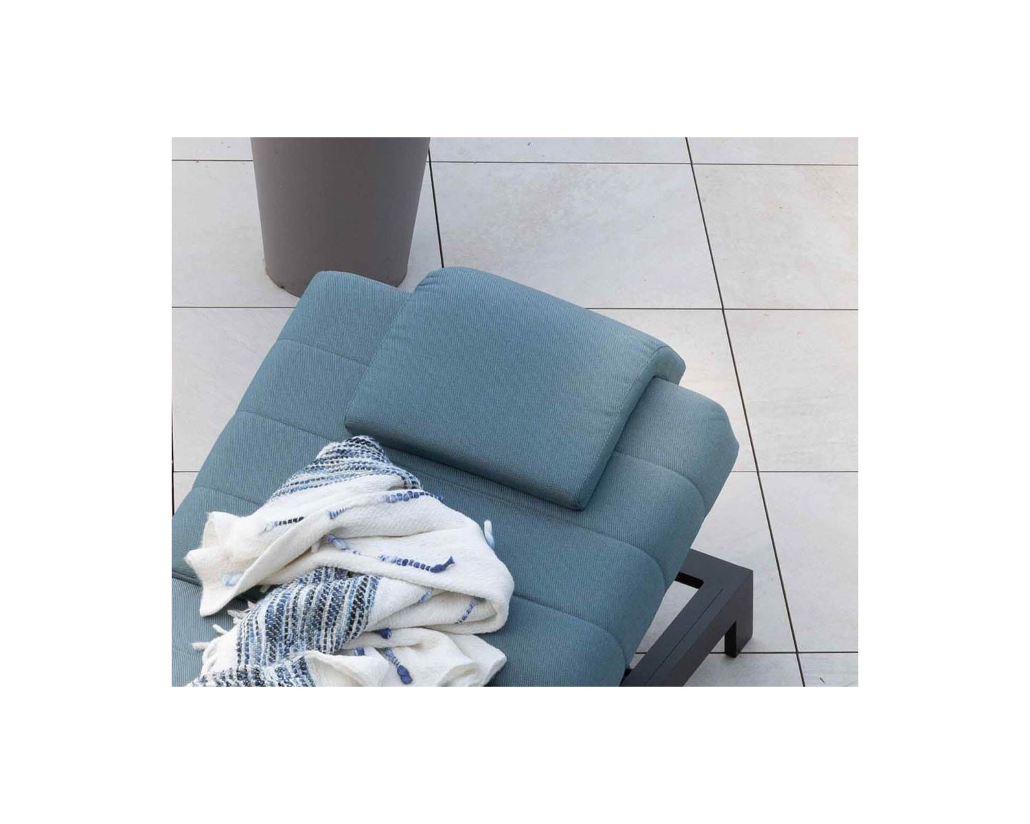 Têtière en tissu turquoise pour chaise longue "Nusa Pedina"