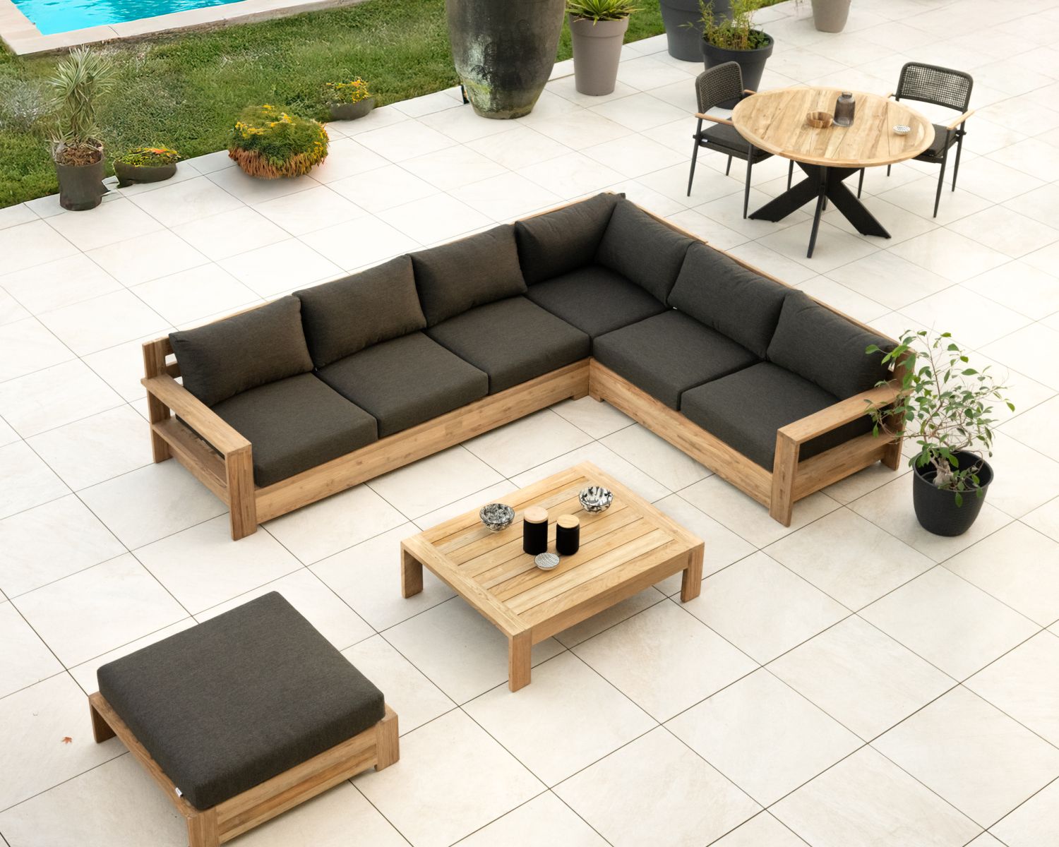 Grand canapé modulaire spécial extérieur en teck et tissu gris foncé "Zénith"