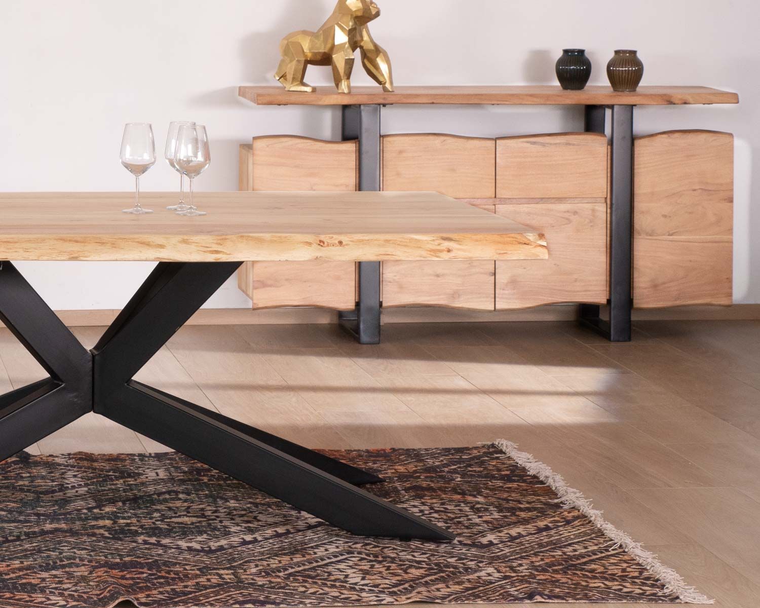 Bahut avec tiroirs en bois massif naturel "Zen Black"