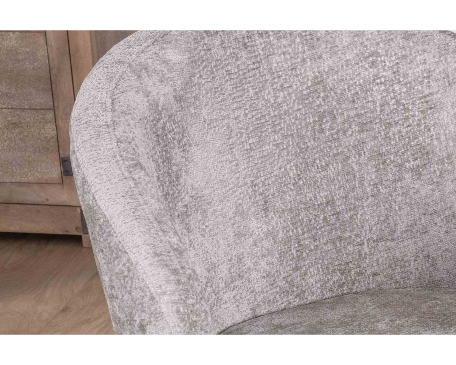 Lot de 2 chaises de repas design en tissu gris clair et pieds métal noirs "Kandy"