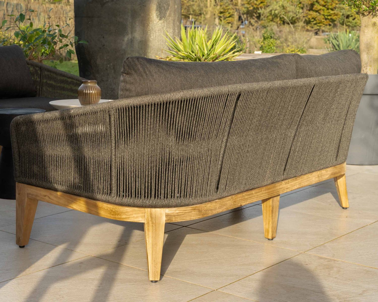 Ensemble de jardin haut de gamme 3 pièces en teck et tissu gris foncé "Tuléo"