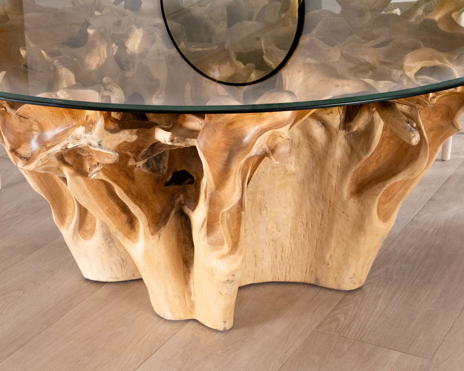 Table de repas ronde en racine de teck naturel avec plateau verre "Jungle"