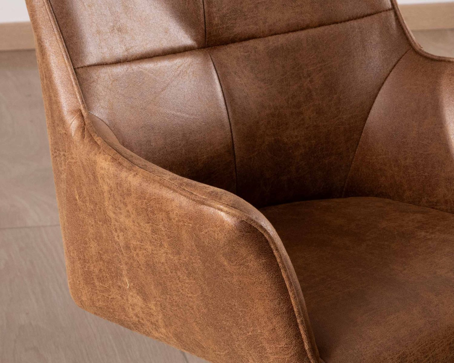 Lot de 2 chaises enveloppantes sur pied rotatif "Ritchey" tissu microfibre havane