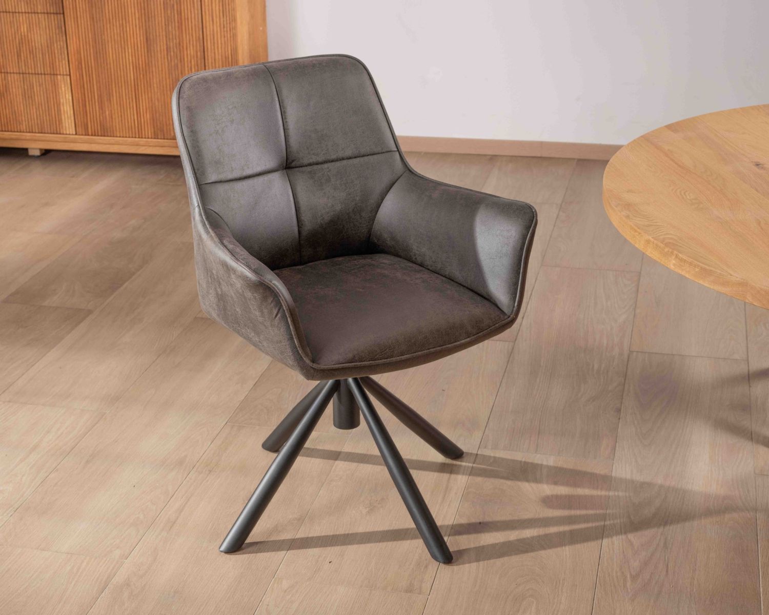 Lot de 2 chaises enveloppantes sur pieds rotatif "Ritchey" tissu microfibre gris