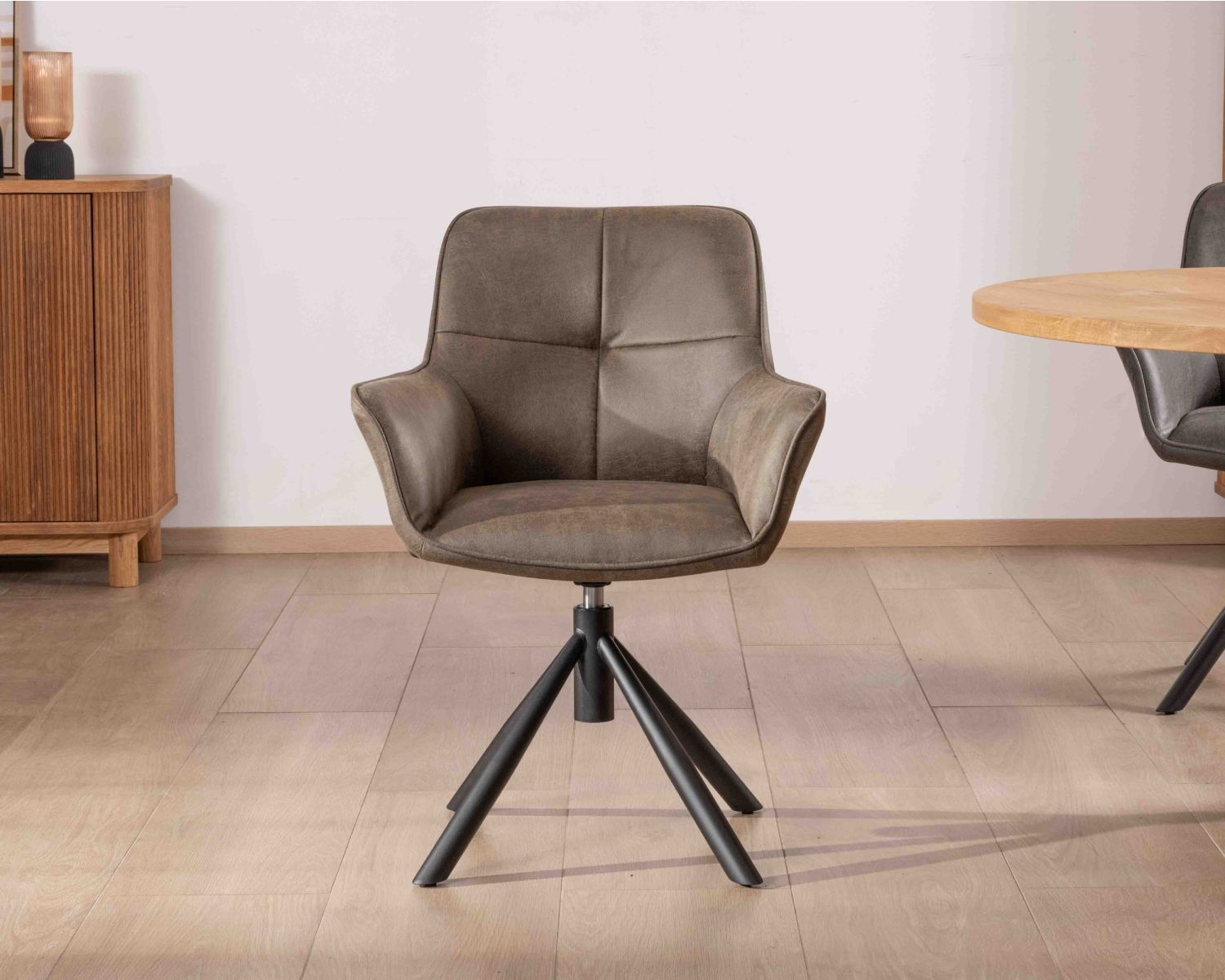 Lot de 2 chaises avec accoudoirs sur pied rotatif "Ritchey" tissu microfibre kaki