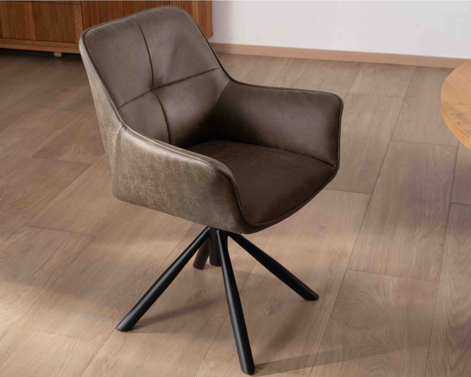 Lot de 2 chaises avec accoudoirs sur pied rotatif "Ritchey" tissu microfibre kaki