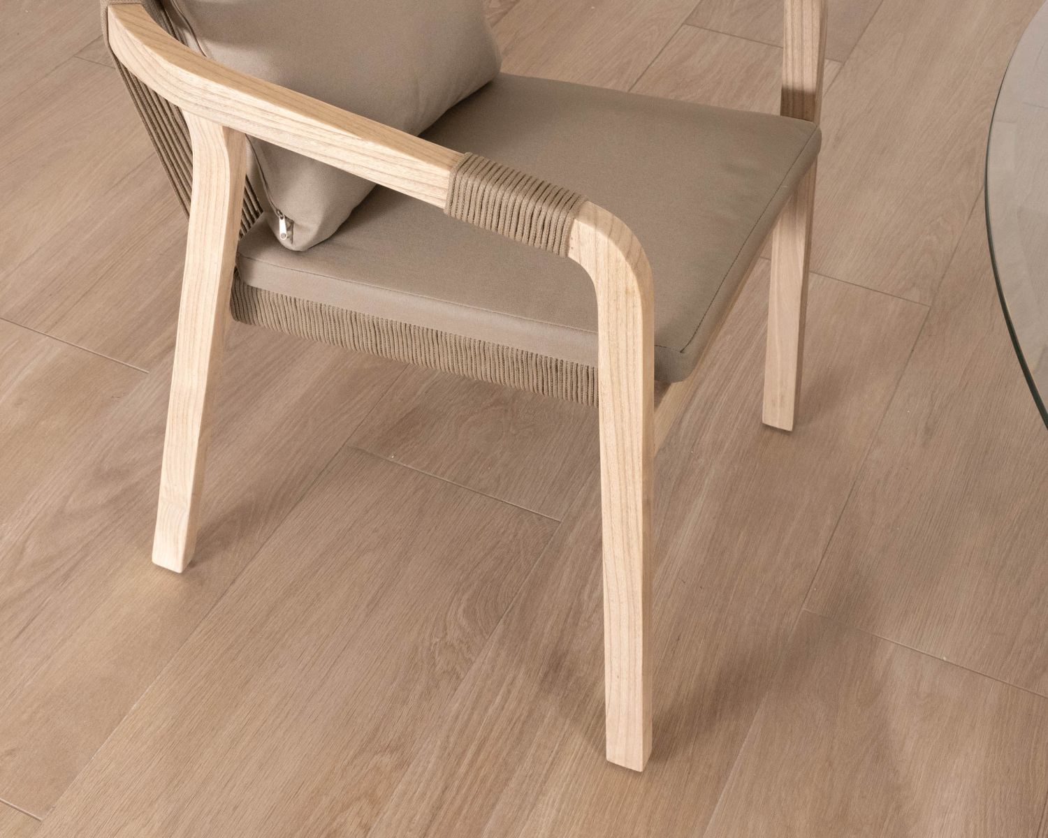 Lot de 2 chaises de repas confort et design en teck recyclé "Eole"