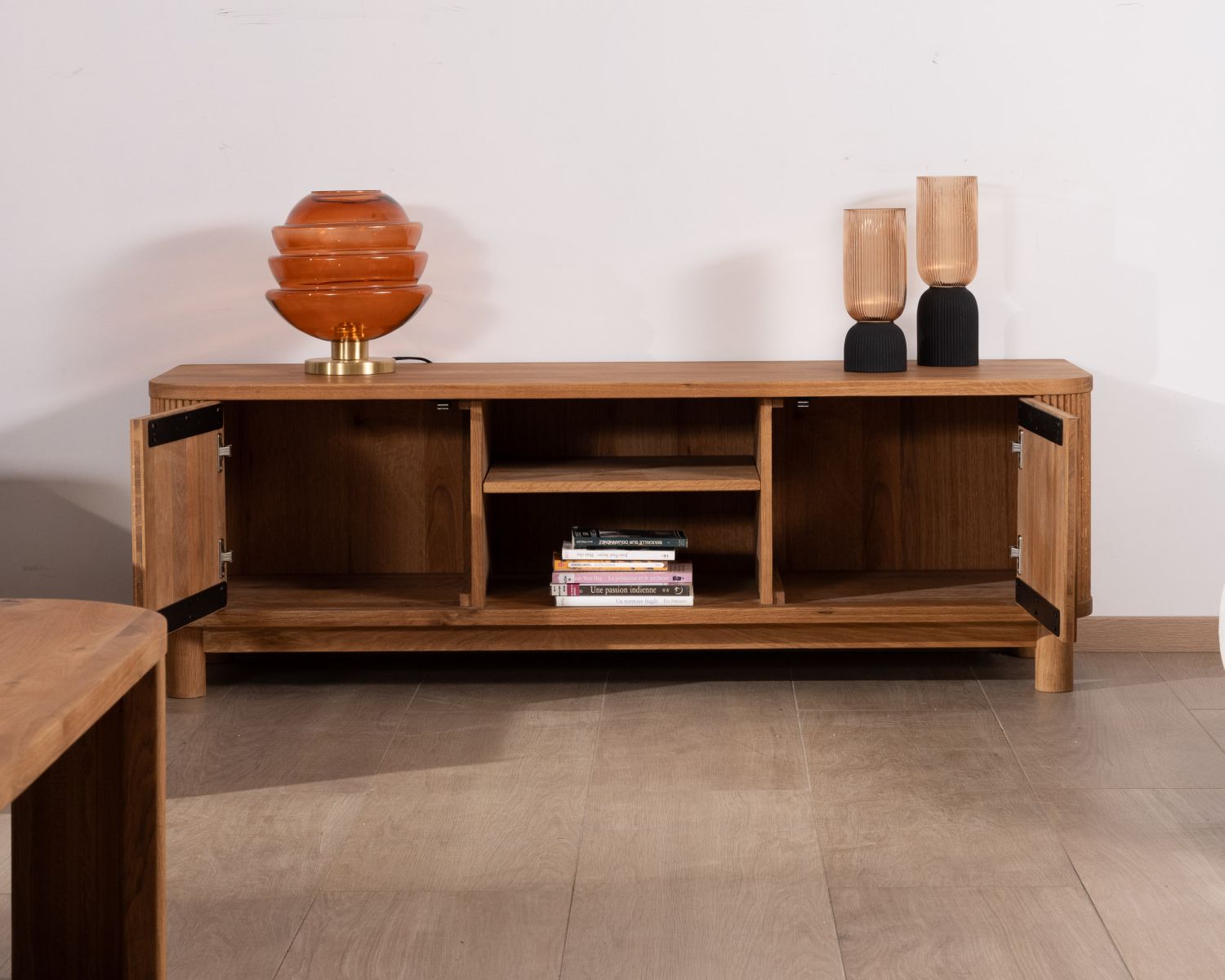 Meuble télé 150 cm 2 portes en chêne huilé style rétro "Winton"