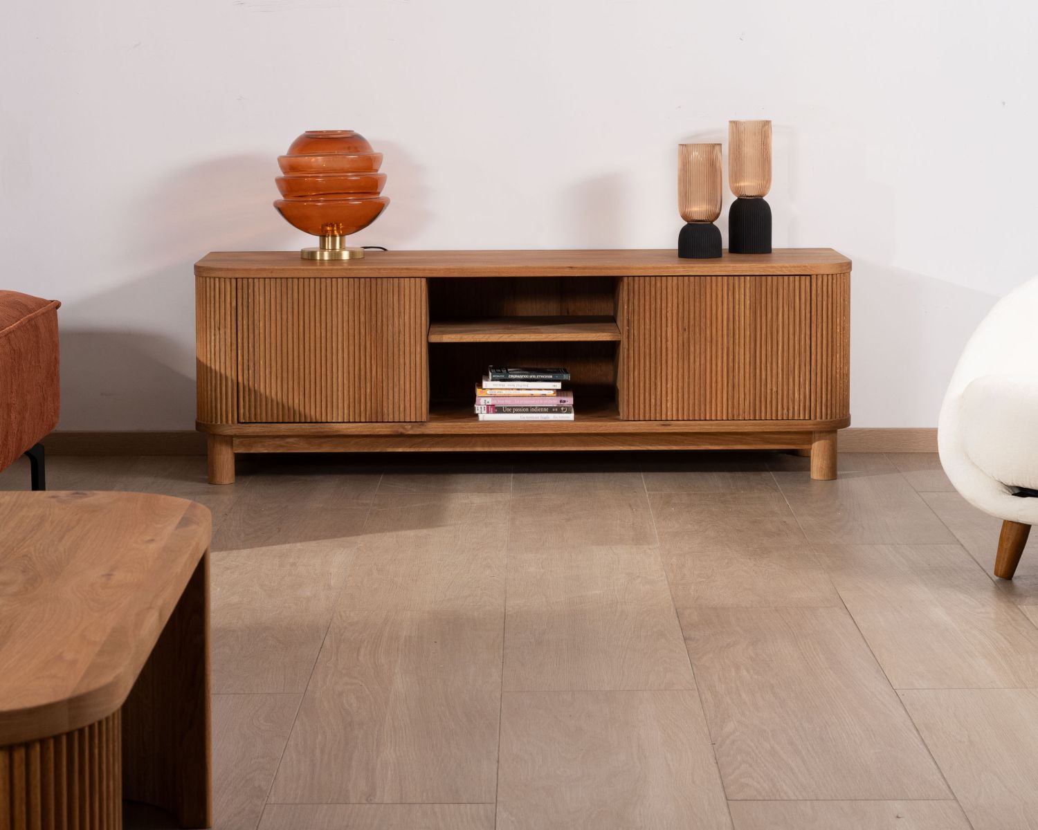 Meuble télé 150 cm 2 portes en chêne huilé style rétro "Winton"