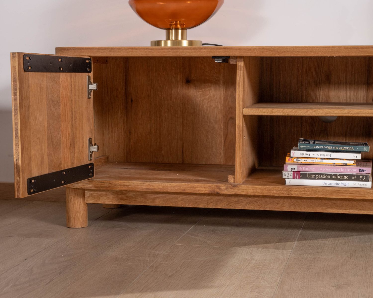 Meuble télé 150 cm 2 portes en chêne huilé style rétro "Winton"