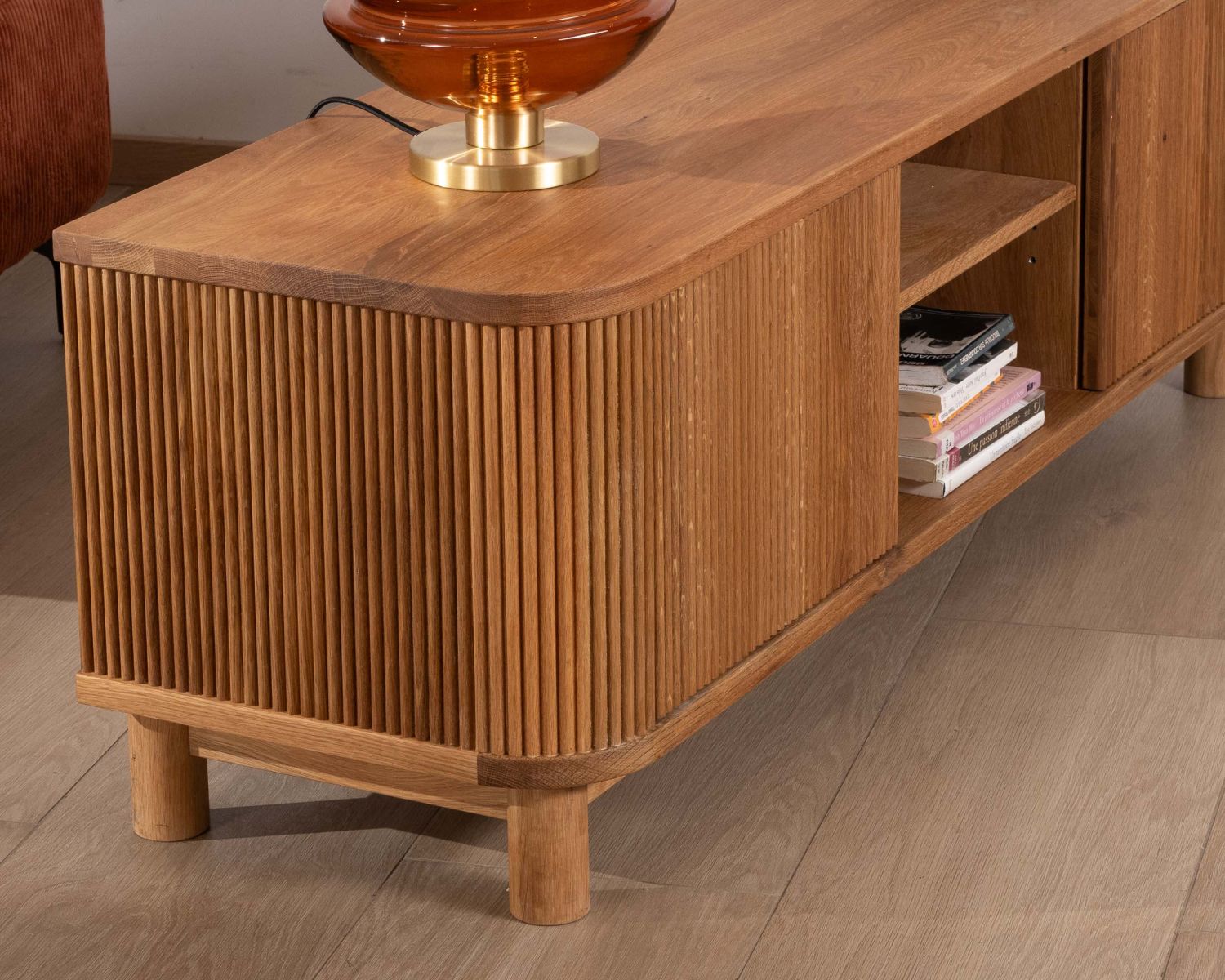 Meuble télé 150 cm 2 portes en chêne huilé style rétro "Winton"