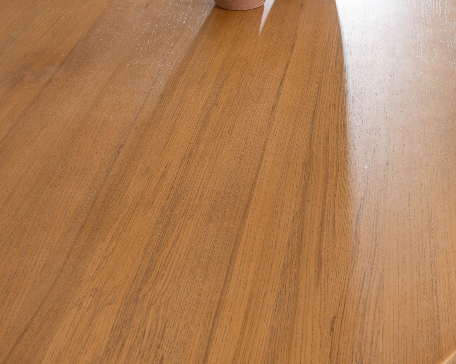 Table de repas elliptique 220 cm en bois "Calypso" avec pieds trapèzes