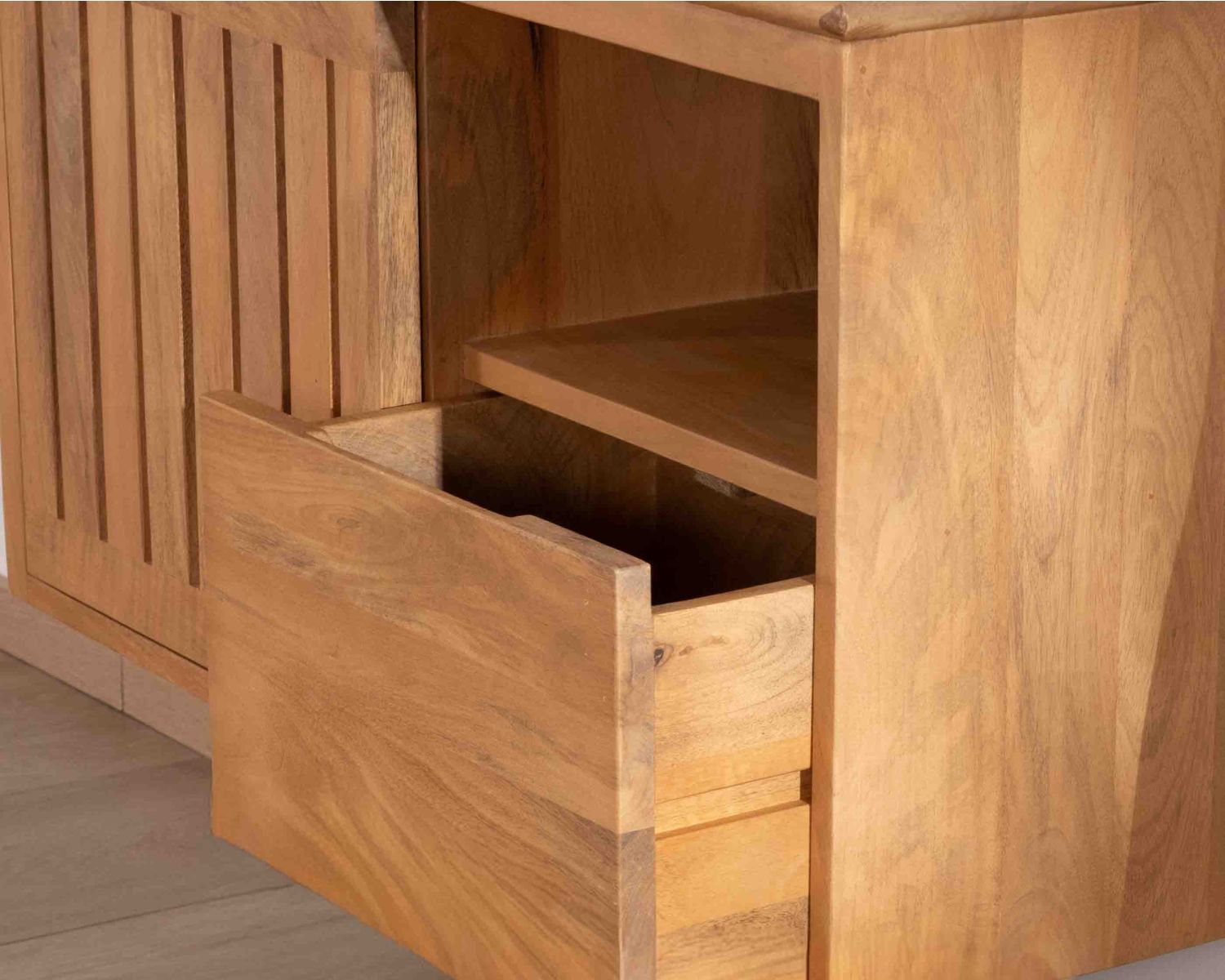 Meuble sous vasque à suspendre 90 cm "Bulle" en manguier teinte chêne clair