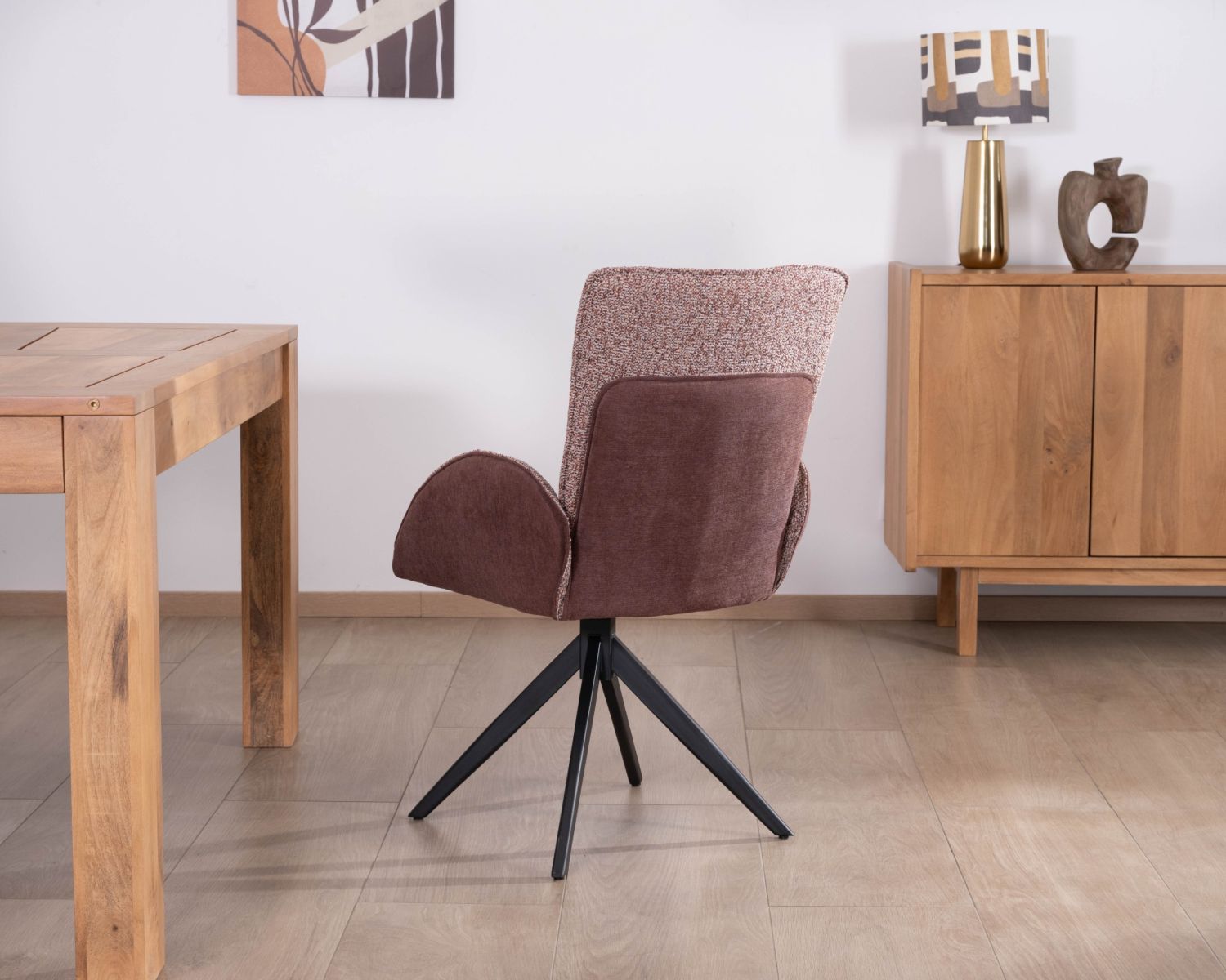 Lot de 2 chaises en tissu bi-matière prune "Eddy" avec accoudoirs sur pied métal pivotant