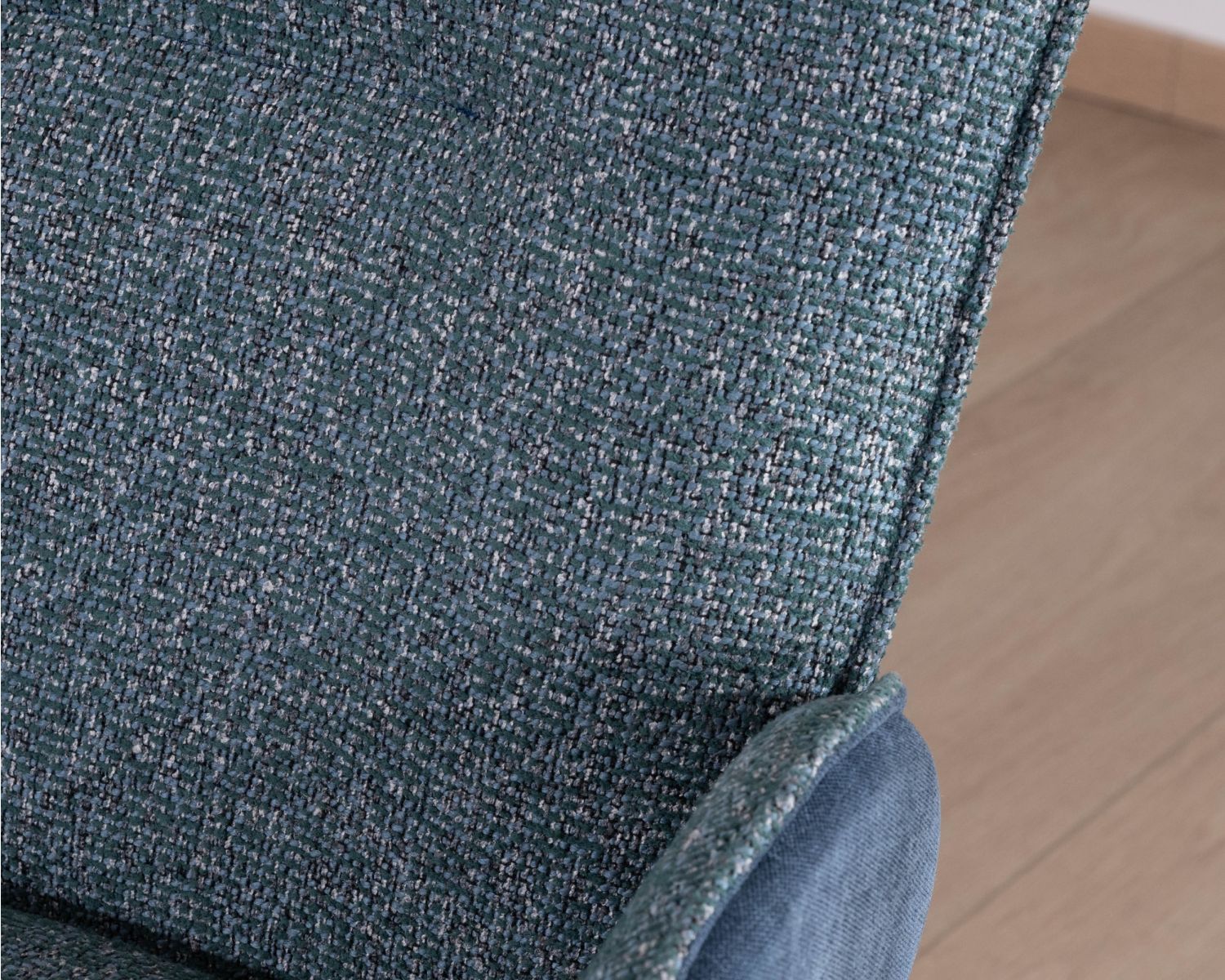 Lot de 2 chaises en tissu bi-texturé bleu foncé "Eddy" avec accoudoirs et pied métal pivotant