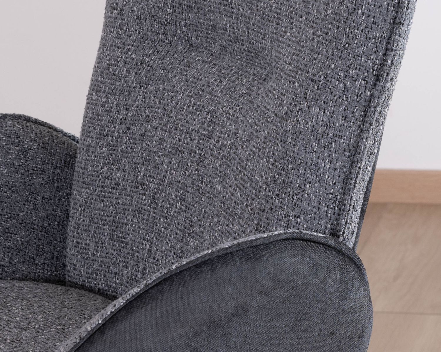 Lot de 2 chaises avec accoudoirs en tissu bi-matière anthracite "Eddy" avec pied métal pivotant