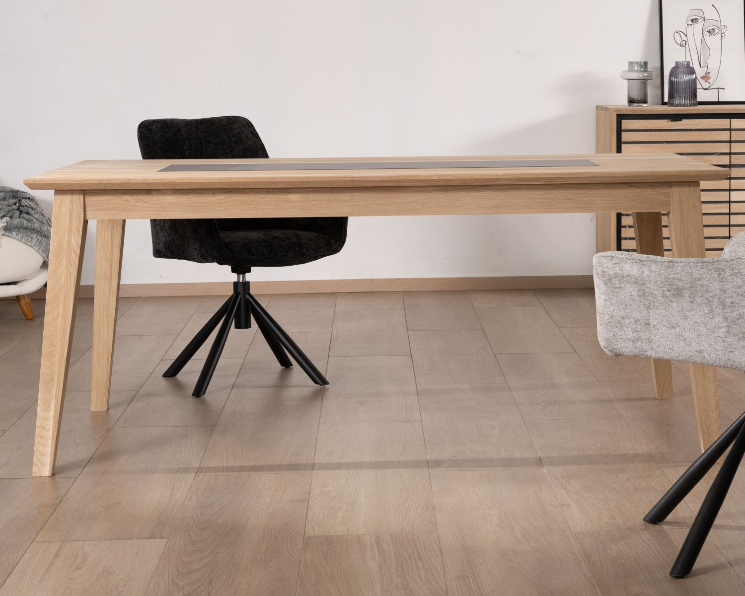 Table de salle à manger 180 cm extensible en chêne blanchi avec décor design effet marbre "Storia"