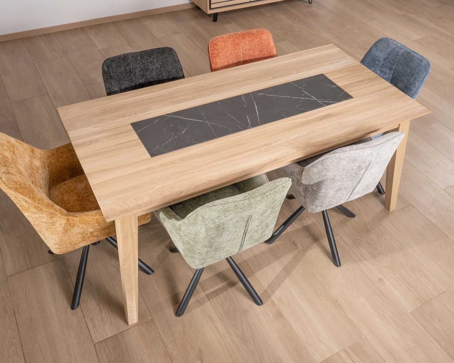 Table de salle à manger 180 cm extensible en chêne blanchi avec décor design effet marbre "Storia"