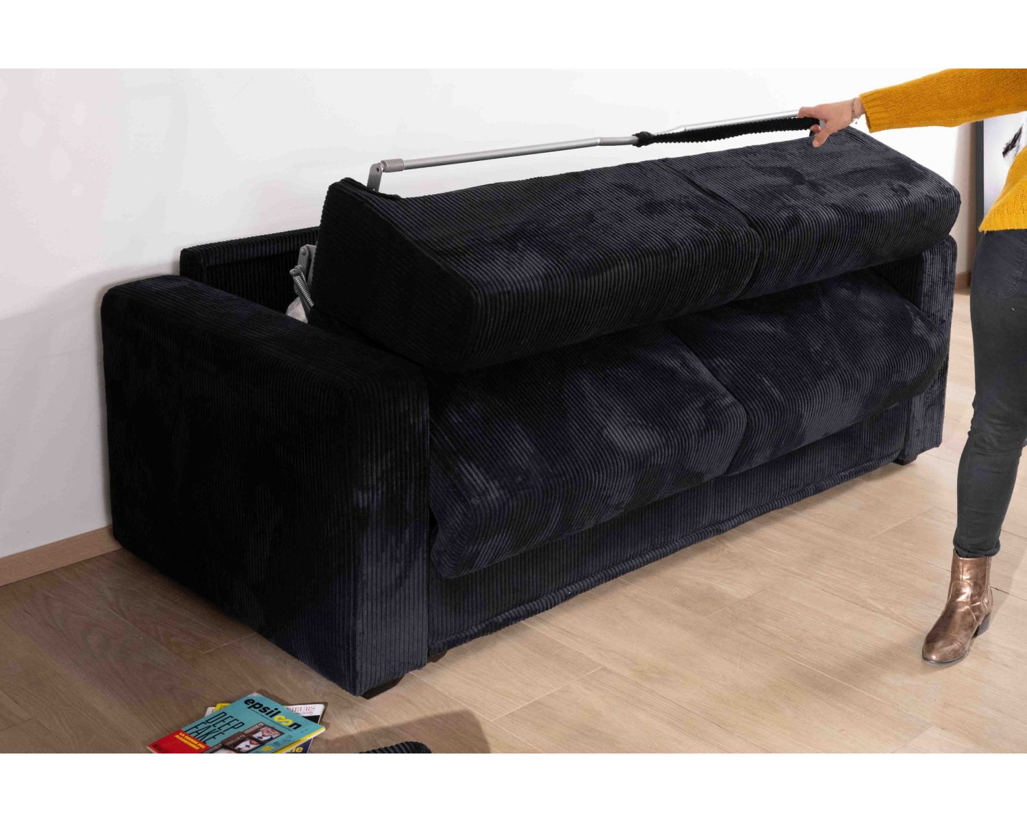 Canapé confort en velours côtelé anthracite "Torken" convertible 140x190cm