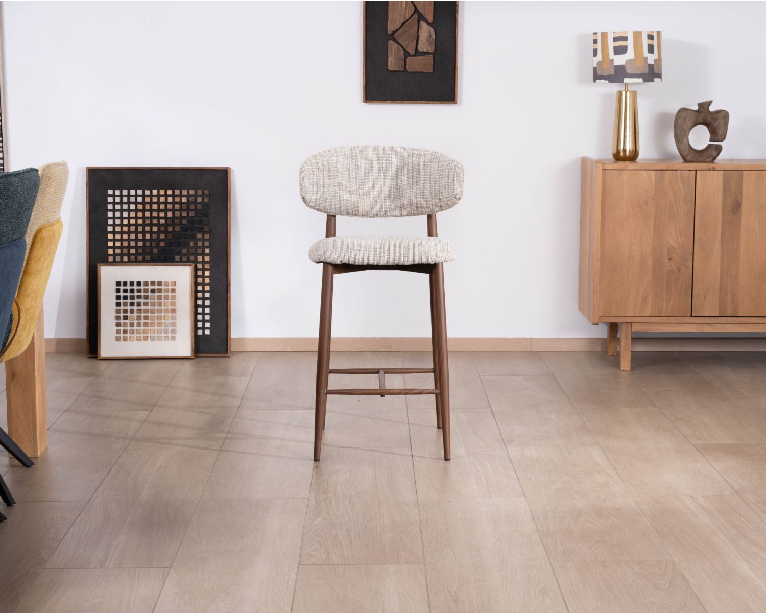 Lot de 2 chaises mi-hauteur rétro en tissu tramé beige et marron "Arpège" pieds métal aspect noyer