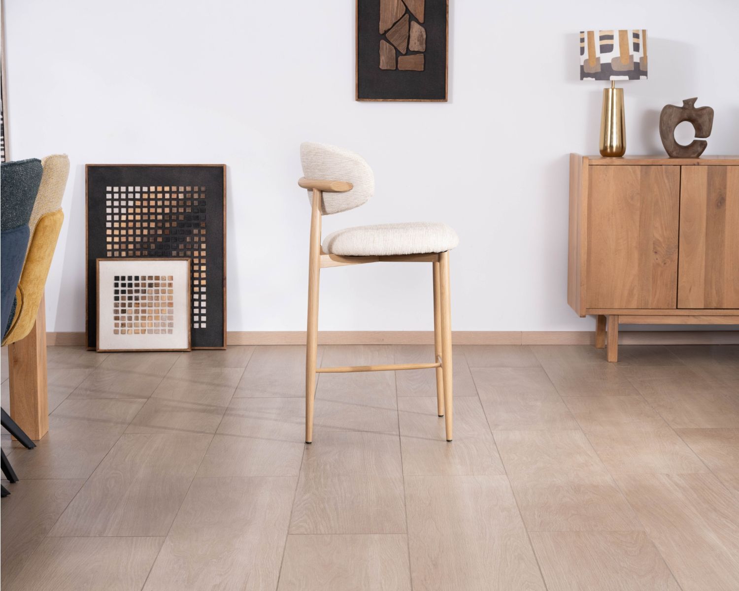 Lot de 2 chaises mi-hauteur style scandinave en tissu blanc cassé "Arpège" pieds métal aspect bois clair