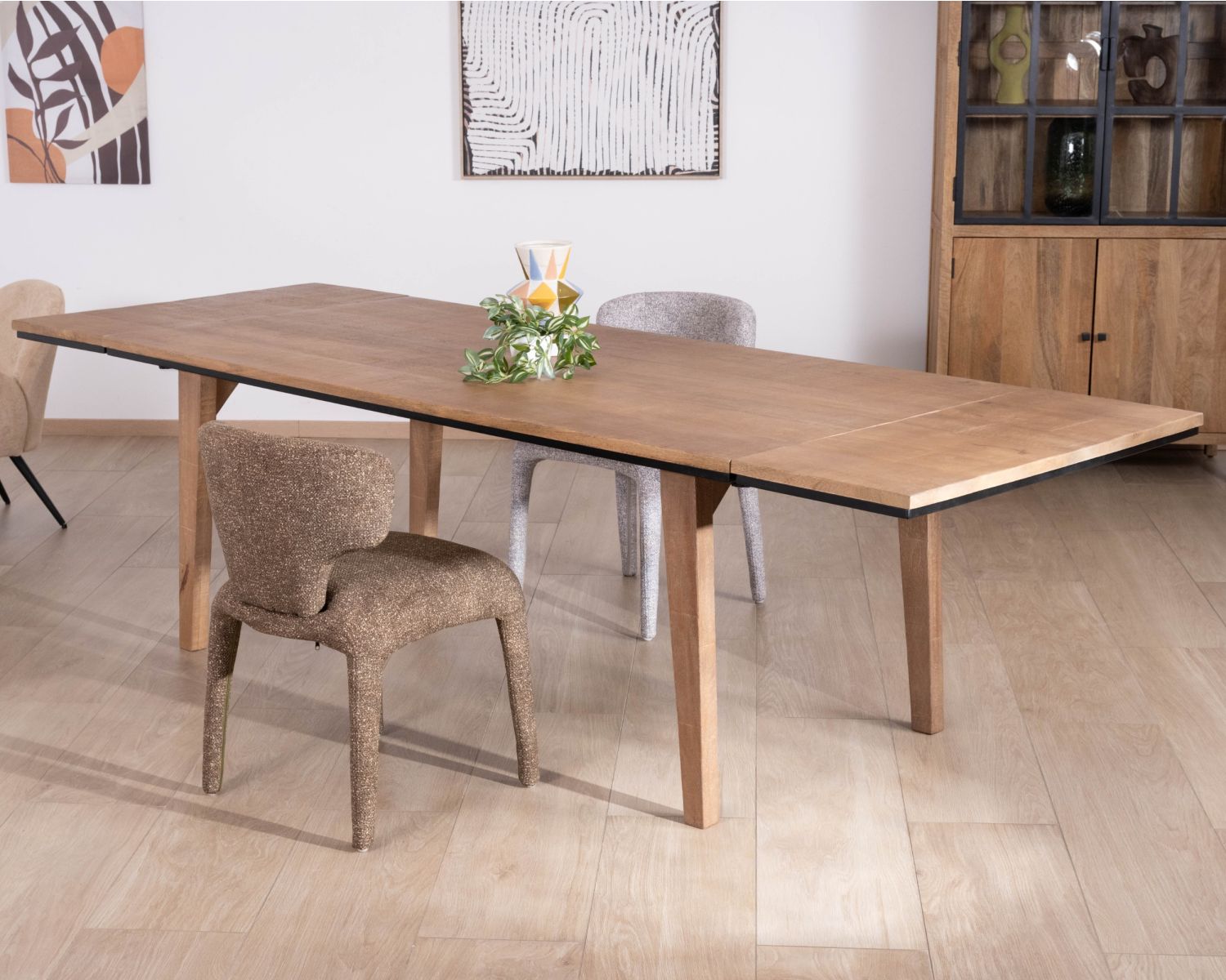 Table de repas extensible 200 à 280 cm en manguier massif "Santo" style épuré