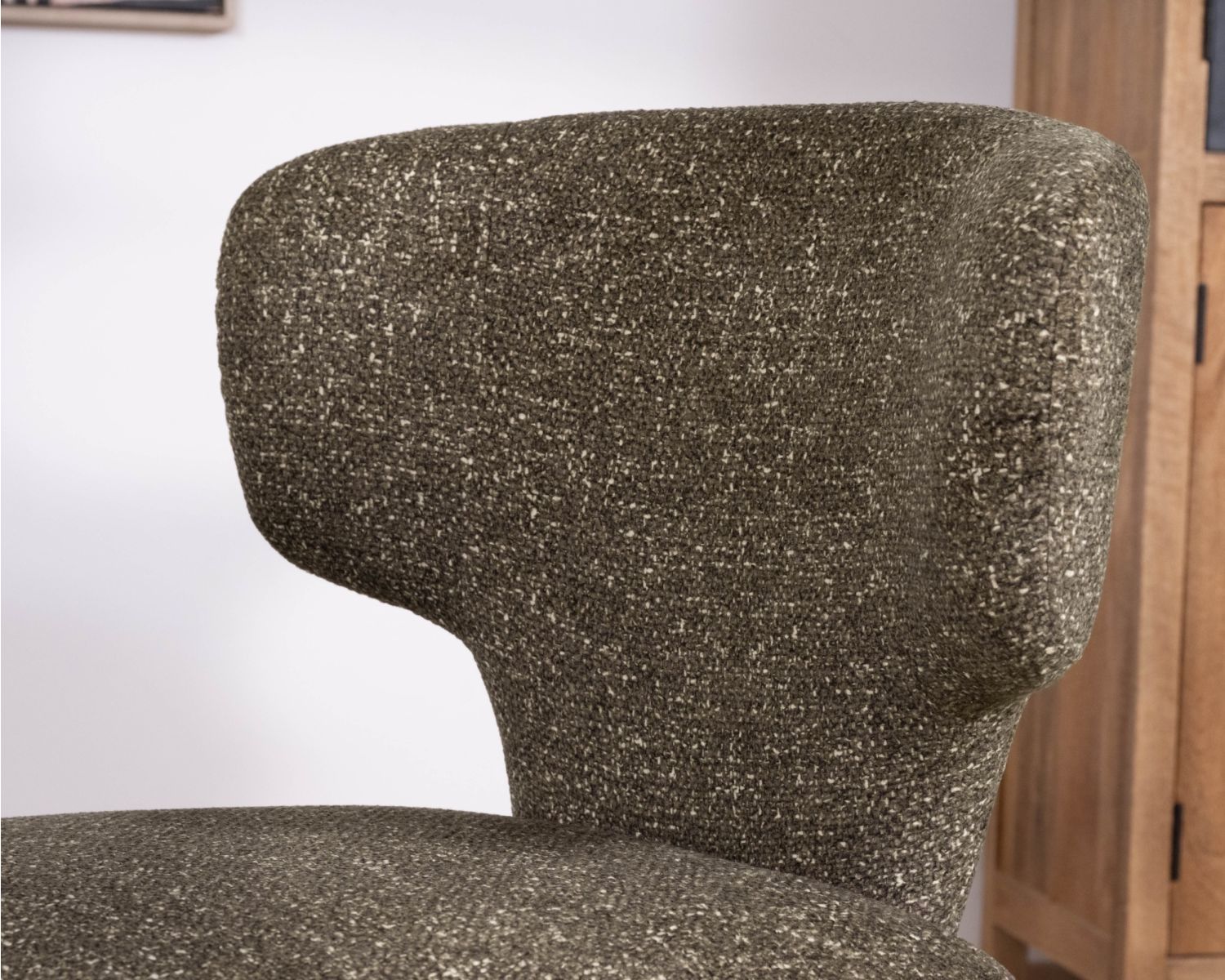 Lot de 2 chaises de repas habillage intégral esprit design “Milano” en tissu chiné vert kaki