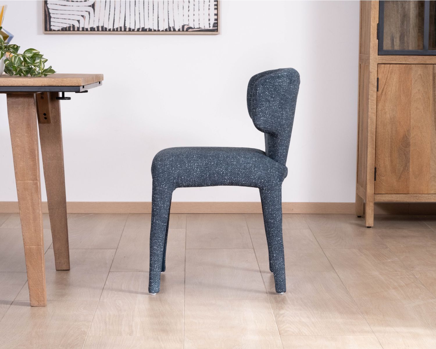 Lot de 2 chaises de repas design sculptural en tissu bleu foncé "Milano"