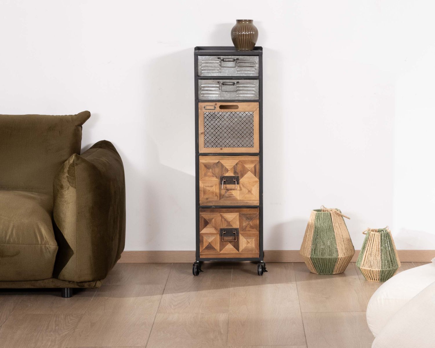 Petite commode déco sur roulettes "Mélimélo Indus" en bois et métal