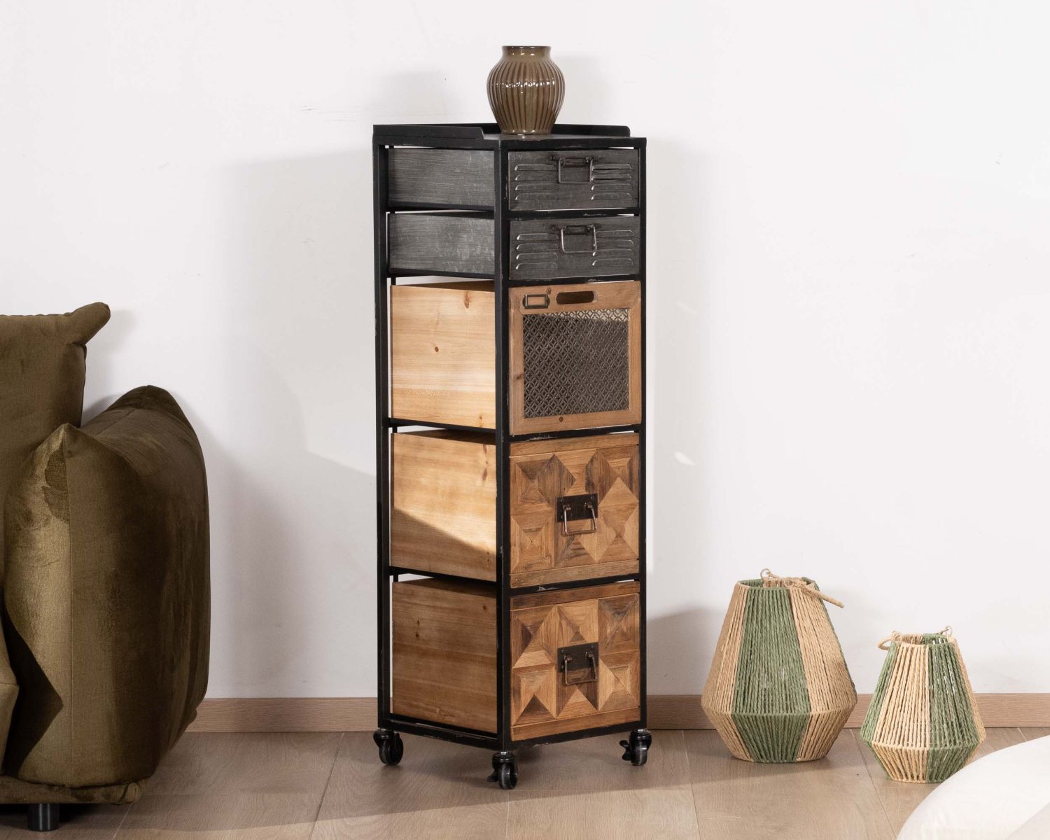 Petite commode déco sur roulettes "Mélimélo Indus" en bois et métal