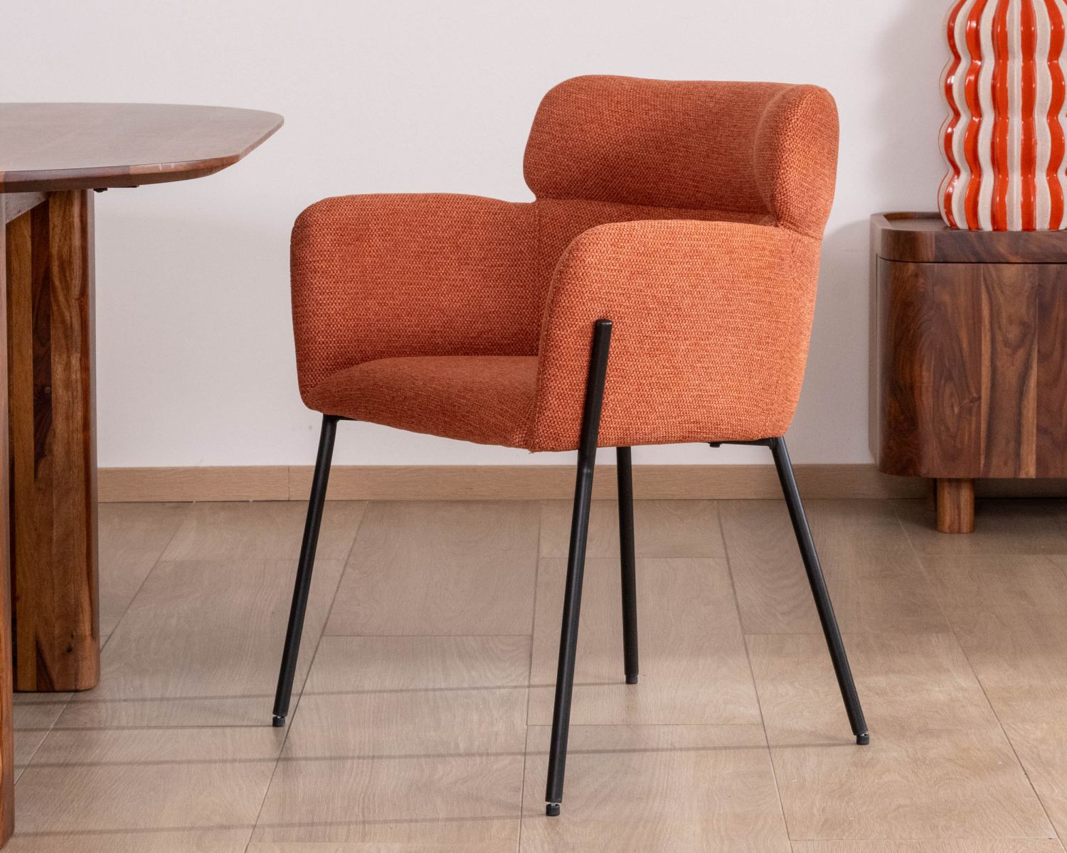 Lot de 2 chaises de repas terracotta et pieds métal style vintage "Riméno"