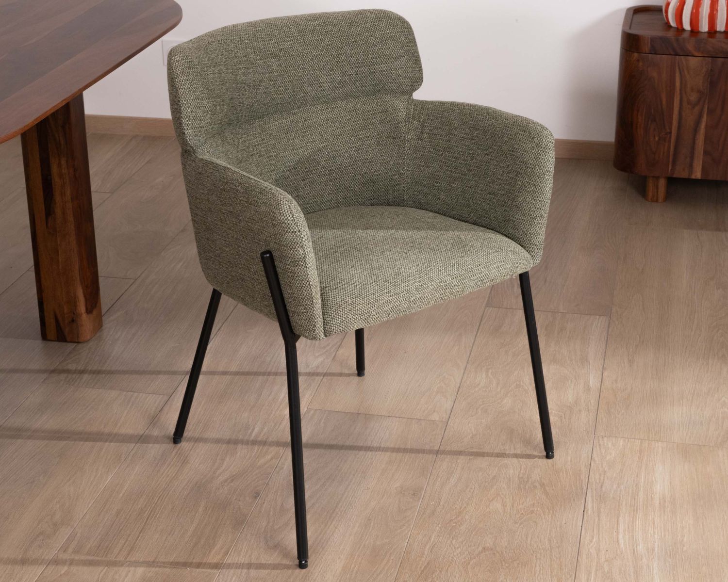 Lot de 2 chaises de repas en tissu kaki et pieds métal "Riméno"