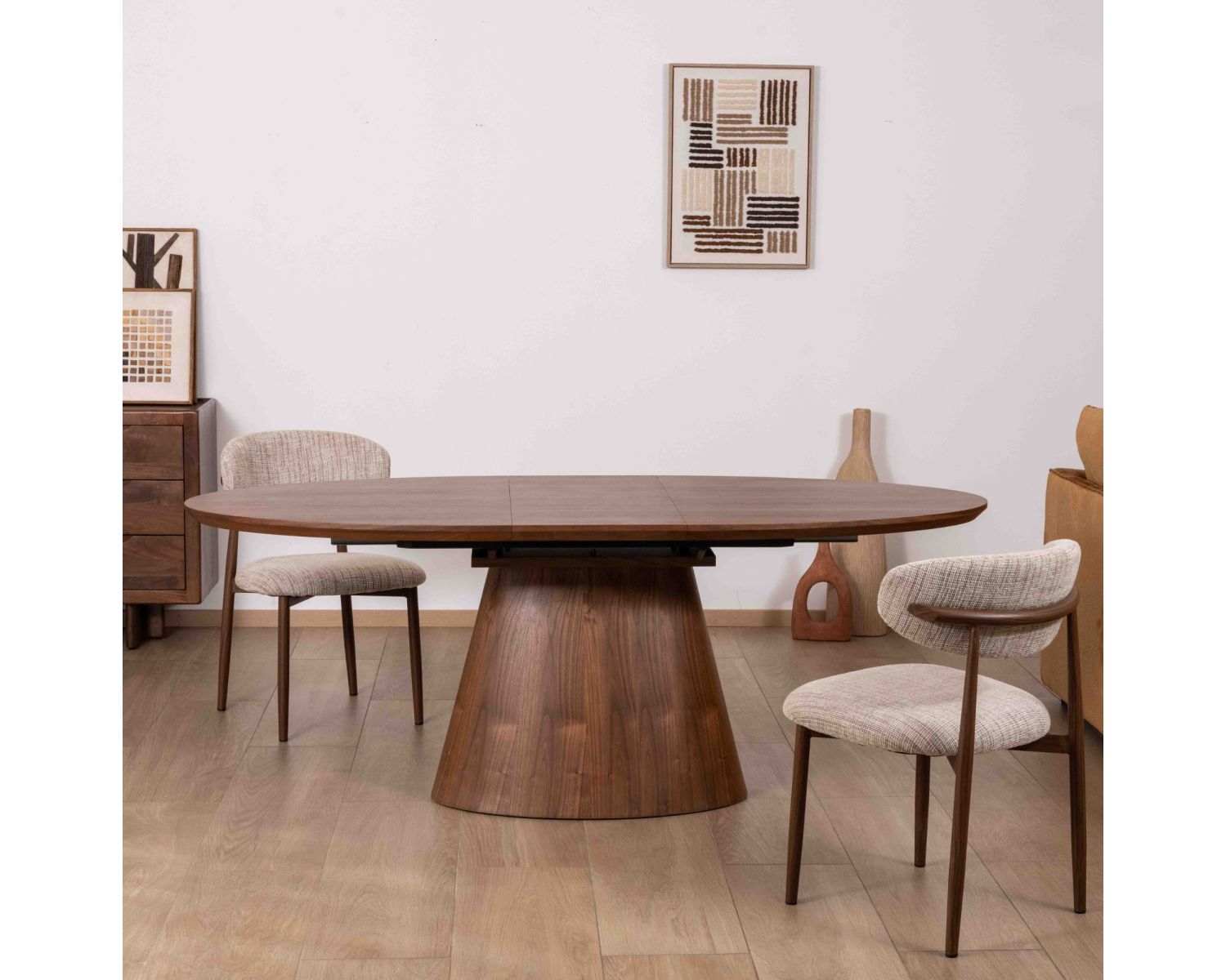 Table de repas extensible 160–200 cm teinte noyer "Oria" forme ovale