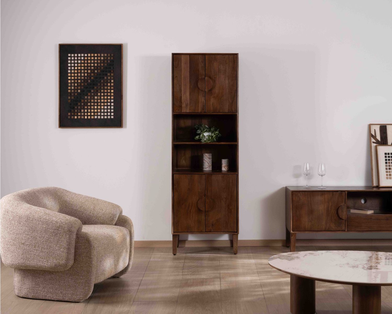 Colonne de rangement rétro en manguier massif foncé 60 cm "Kaldo" Esprit mid-century