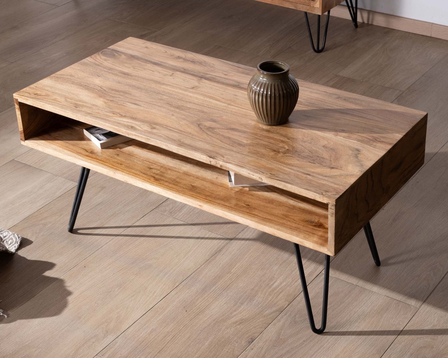 Table de salon épurée plateau acacia et niche centrale "Wendy"