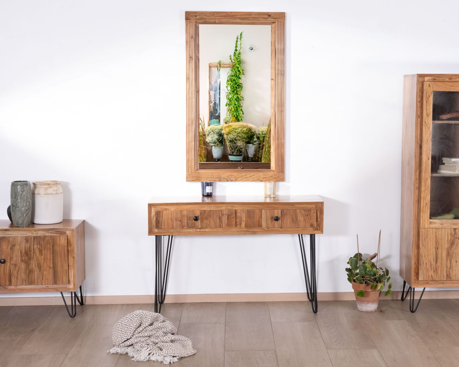 Miroir 120x70 cm cadre en acacia massif "Wendy" finition striée