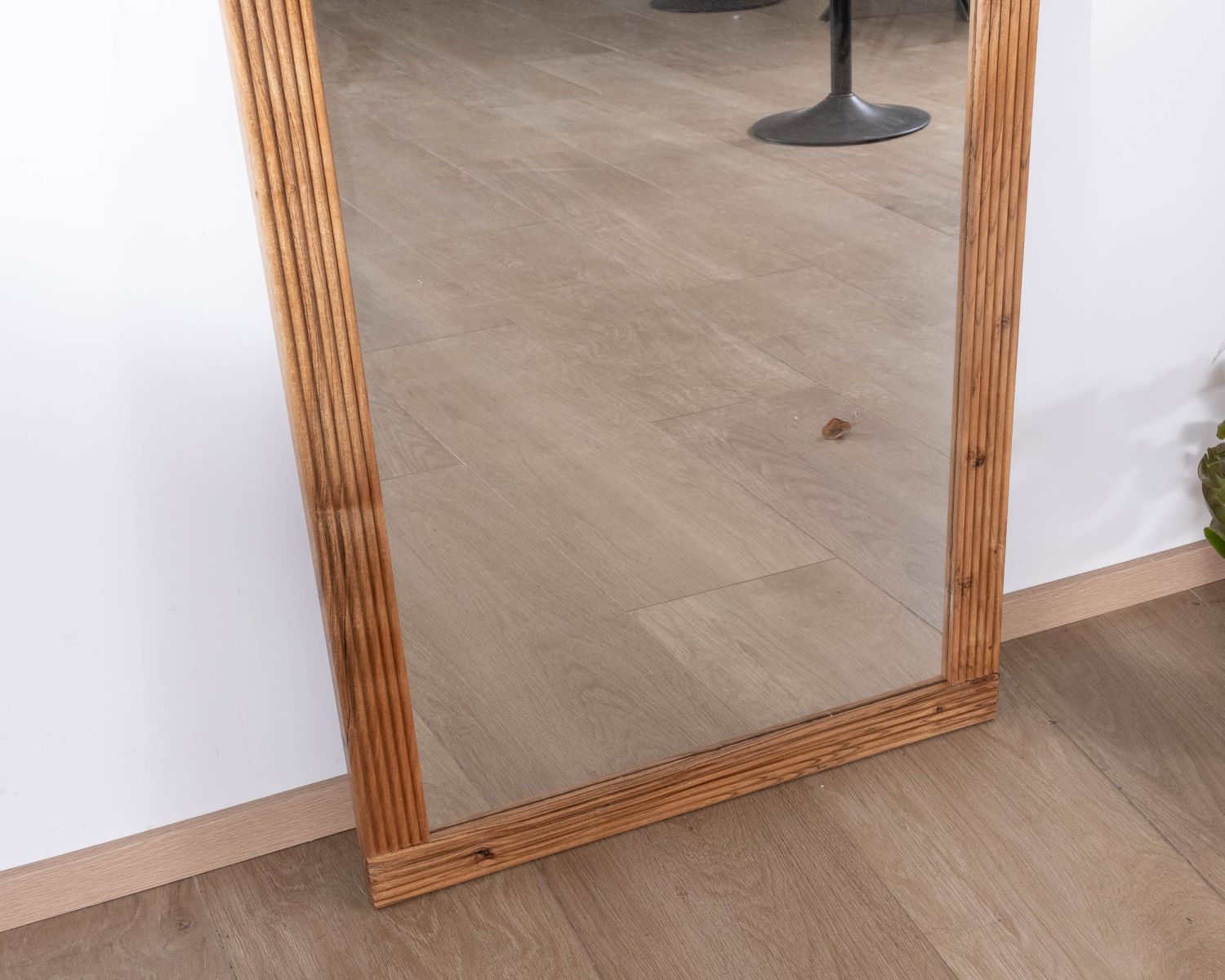 Miroir 120x70 cm cadre en acacia massif "Wendy" finition striée