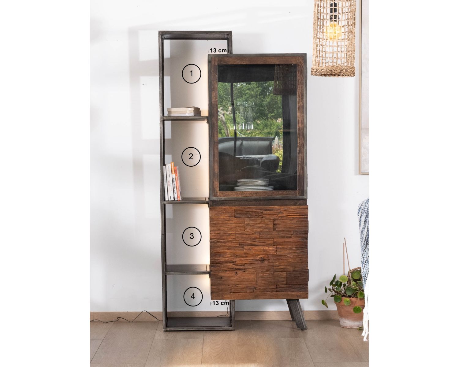 Rangement design en bois et métal "Crescendo" avec éclairage LEDs