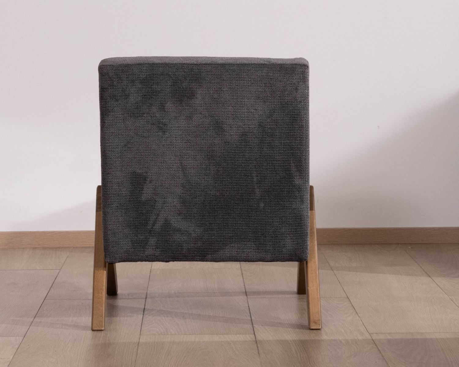 Fauteuil déco anthracite style rétro "Tolga" pieds boomerang