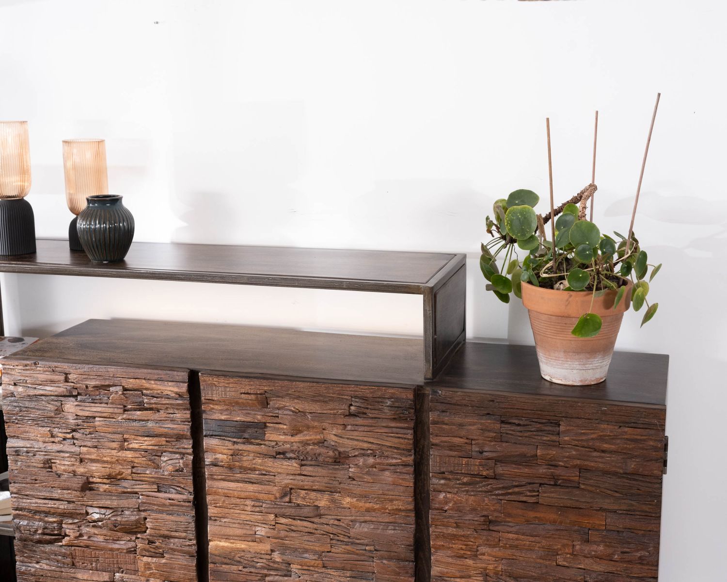 Buffet 3 portes design déstructuré en bois et métal "Crescendo" avec éclairage LEDs